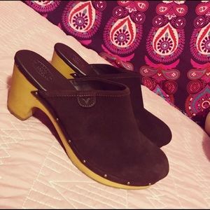 American Eagle Clogs 👡💕